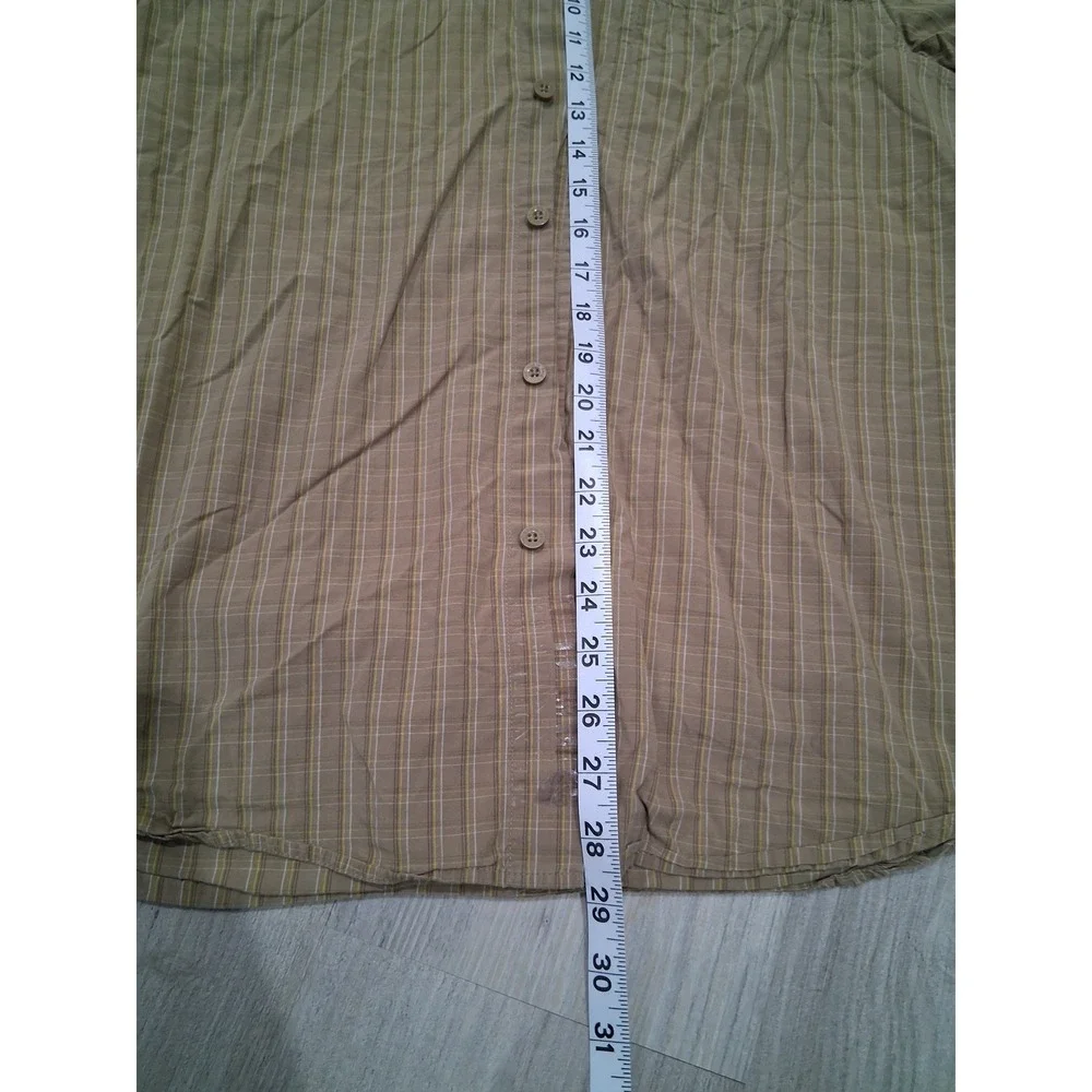 The North Face Mens Tan Yellow Plaid Short Sleeve Button Down Shirt Size Medium